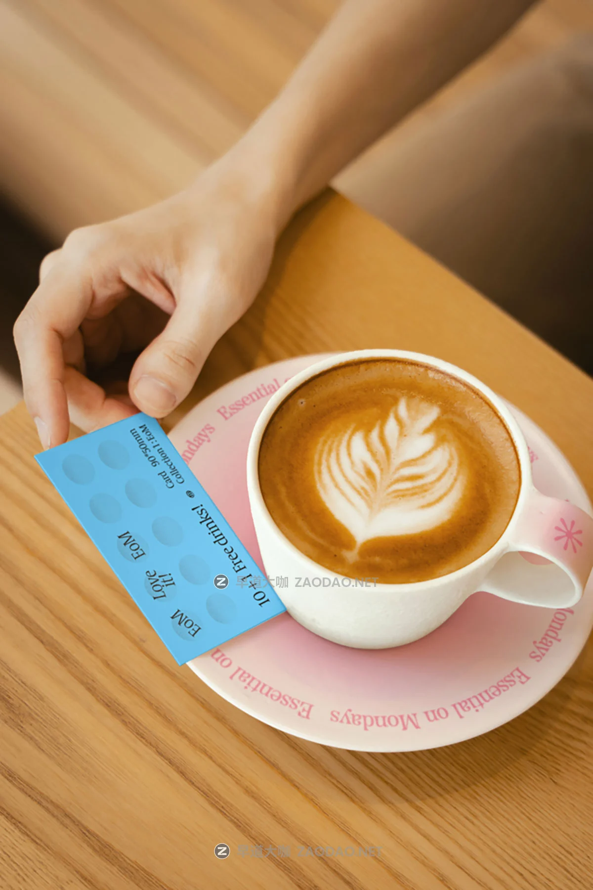 8款国外小众咖啡VI设计手提纸杯塑料杯名片包装箱包装袋海报展示贴图PSD样机模板 Scene Number Mockup – S#1 EOM Collection P1插图5 8款国外小众咖啡VI设计手提纸杯塑料杯名片包装箱包装袋海报展示贴图PSD样机模板 Scene Number Mockup – S#1 EOM Collection P1插图5