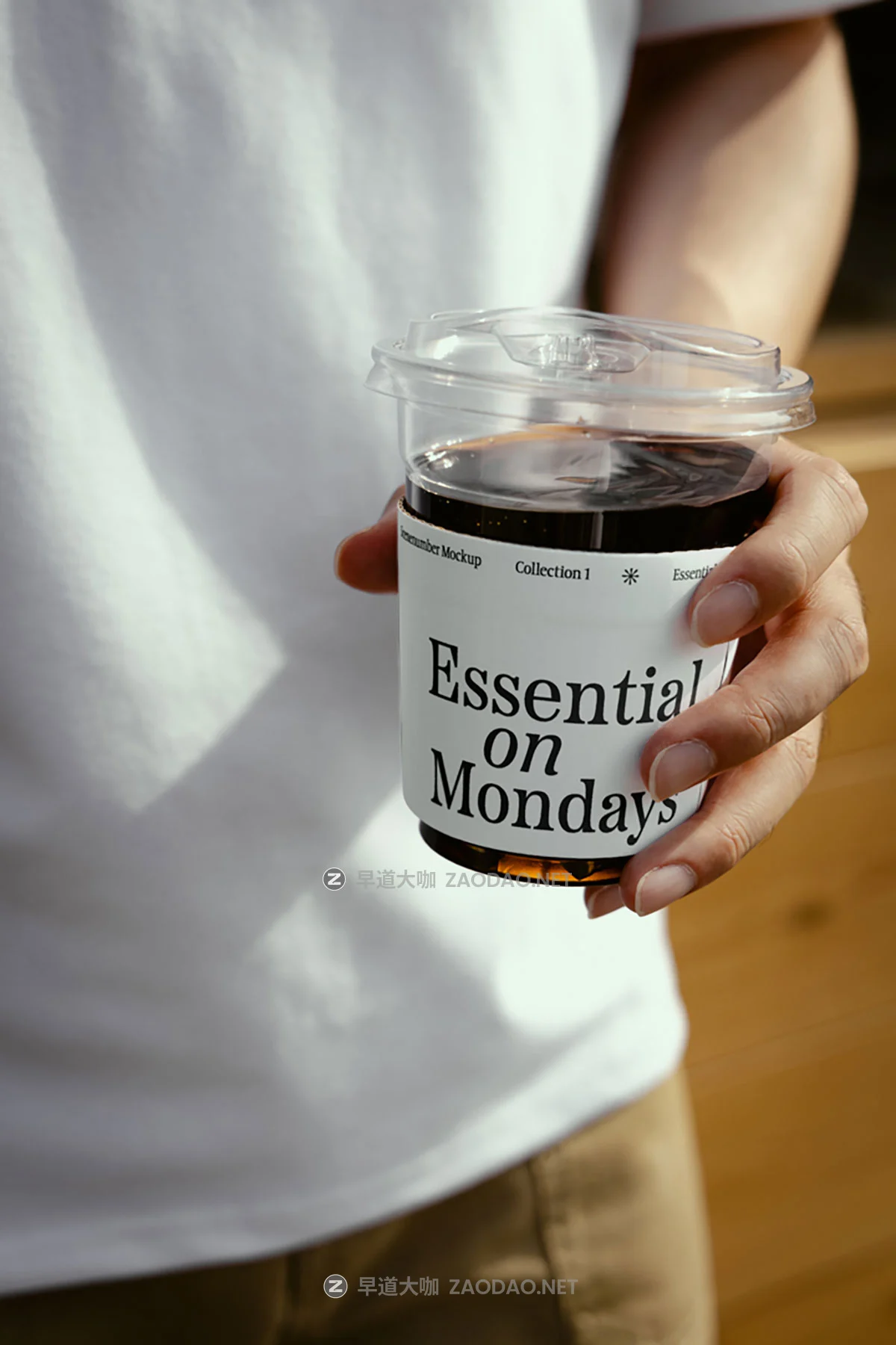 8款国外小众咖啡VI设计手提纸杯塑料杯名片包装箱包装袋海报展示贴图PSD样机模板 Scene Number Mockup – S#1 EOM Collection P1插图2 8款国外小众咖啡VI设计手提纸杯塑料杯名片包装箱包装袋海报展示贴图PSD样机模板 Scene Number Mockup – S#1 EOM Collection P1插图2