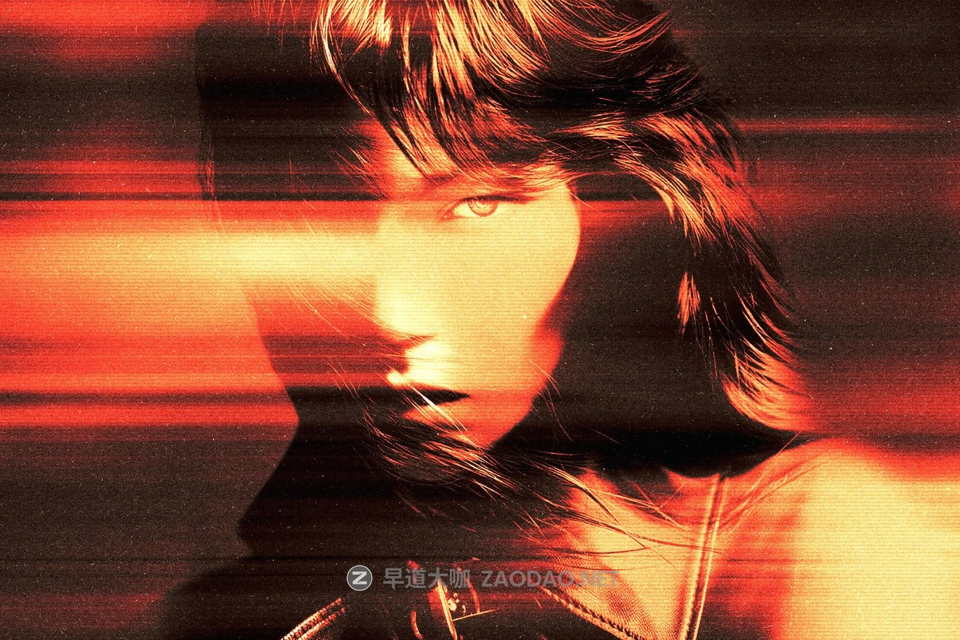 做旧颗粒杂点灰尘运动模糊扭曲照片效果ps特效滤镜样机 Motion Blurred Photo Effect插图1 做旧颗粒杂点灰尘运动模糊扭曲照片效果ps特效滤镜样机 Motion Blurred Photo Effect插图1