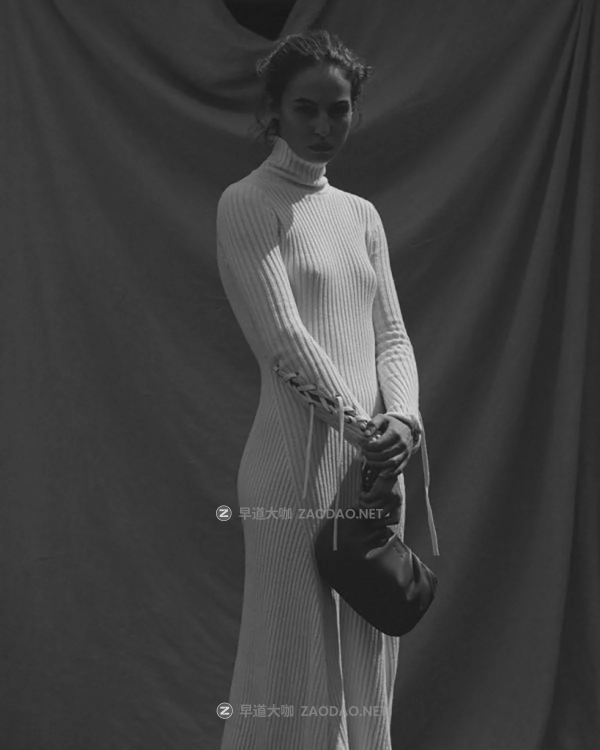 8组高级黑白胶片模拟人像旅拍扫街照片调色lr/ps滤镜预设素材包 Alex Hutchinson – Lightroom & ACR Preset Pack: Black & White插图4 8组高级黑白胶片模拟人像旅拍扫街照片调色lr/ps滤镜预设素材包 Alex Hutchinson – Lightroom & ACR Preset Pack: Black & White插图4