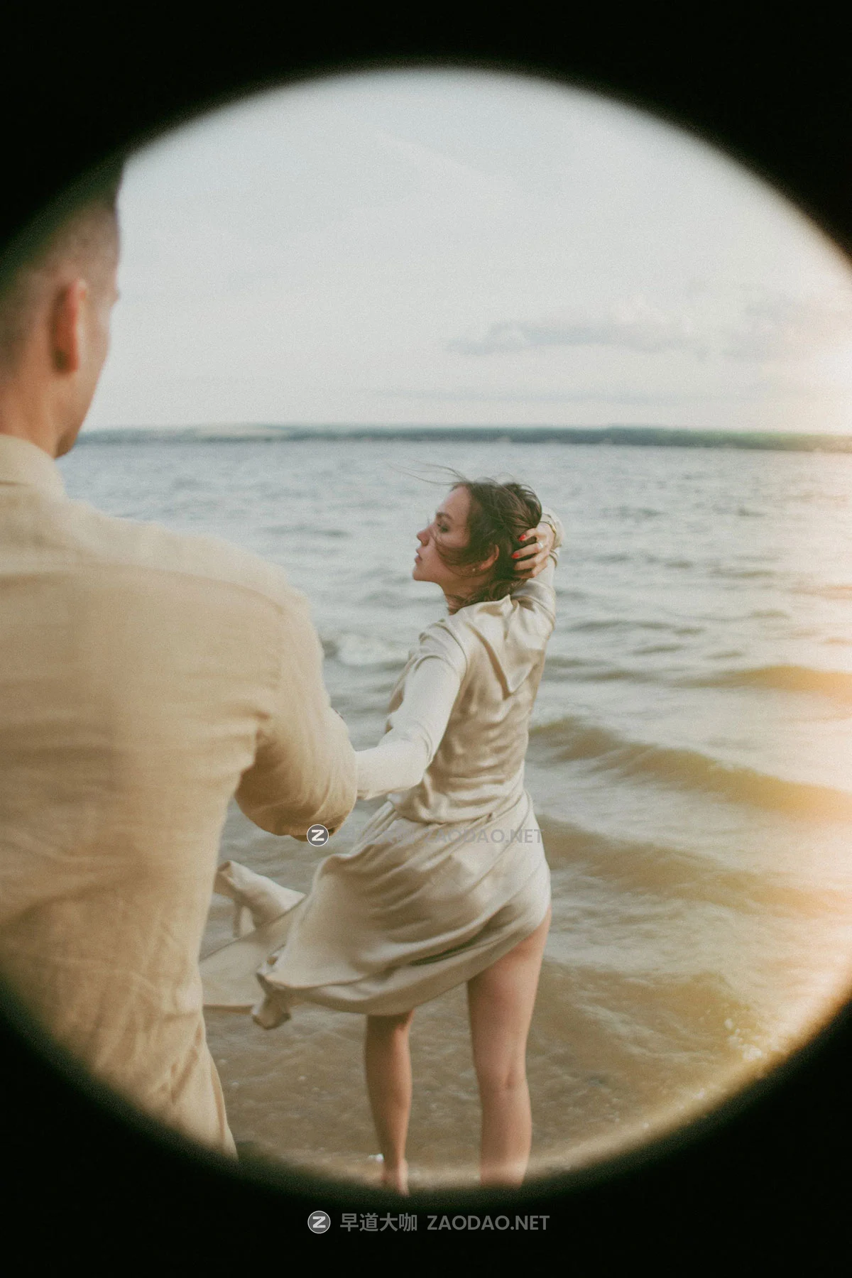 经典Lomo相机电影胶片模拟梦幻鱼眼对焦边缘光泽怀旧情侣结婚照旅拍摄影调色Lightroom预设 Archipelago Quest 49 – Lomora插图4 经典Lomo相机电影胶片模拟梦幻鱼眼对焦边缘光泽怀旧情侣结婚照旅拍摄影调色Lightroom预设 Archipelago Quest 49 – Lomora插图4