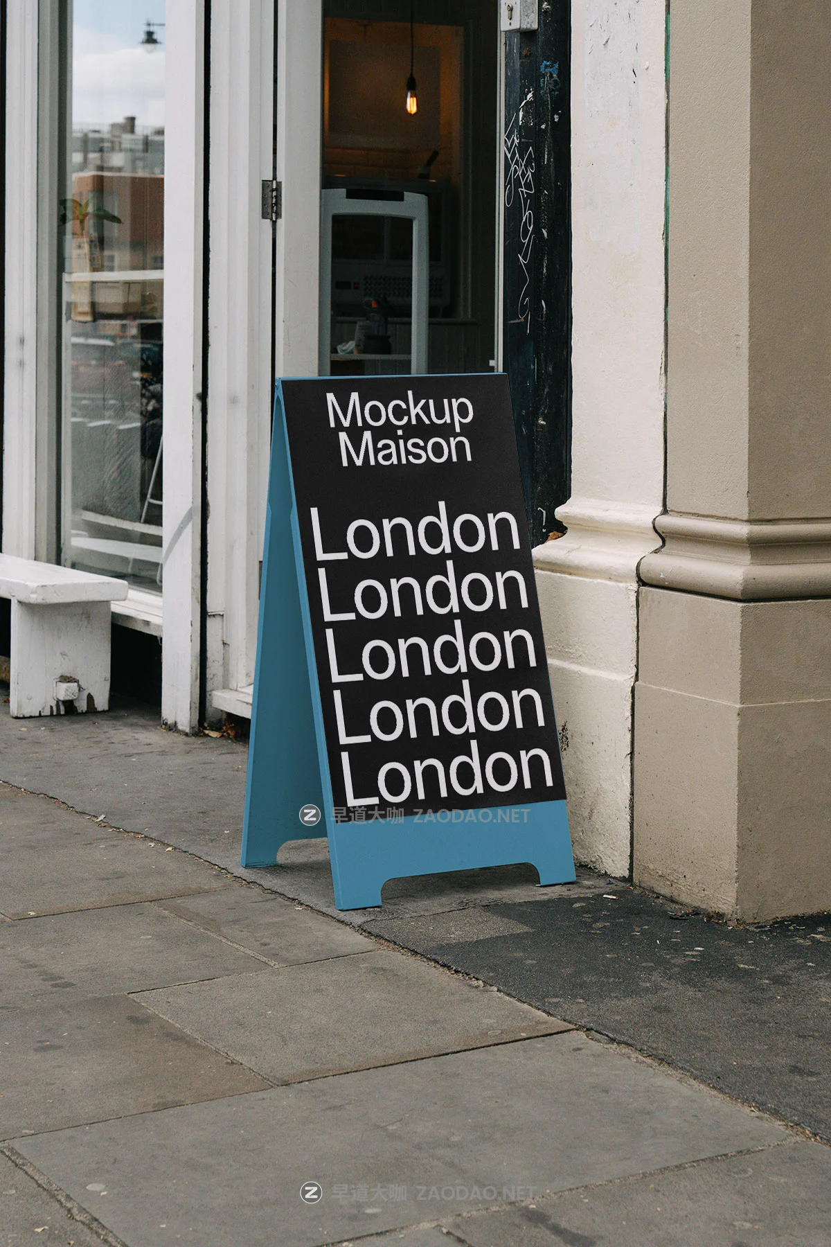 7款英国伦敦城市街头吊旗海报广告牌标牌设计ps展示效果图样机mockup模板 Mockup.Maison – London 2 Collection P1插图7 7款英国伦敦城市街头吊旗海报广告牌标牌设计ps展示效果图样机mockup模板 Mockup.Maison – London 2 Collection P1插图7
