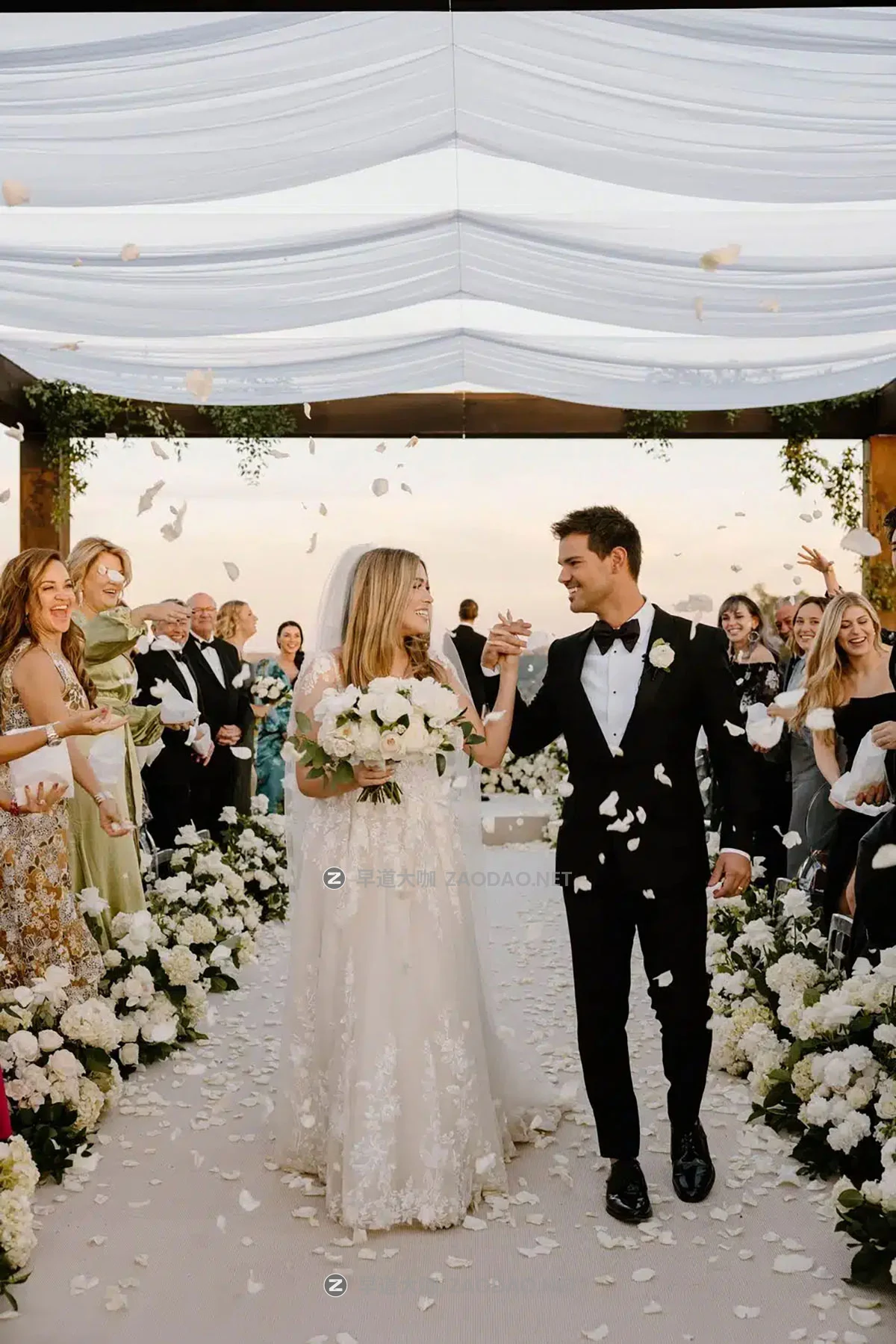 30组风格化高级电影胶片模拟永恒美学婚礼视频调色LUT预设包 Preset Curator – Wedding Cinematic LUT Collection插图1 30组风格化高级电影胶片模拟永恒美学婚礼视频调色LUT预设包 Preset Curator – Wedding Cinematic LUT Collection插图1