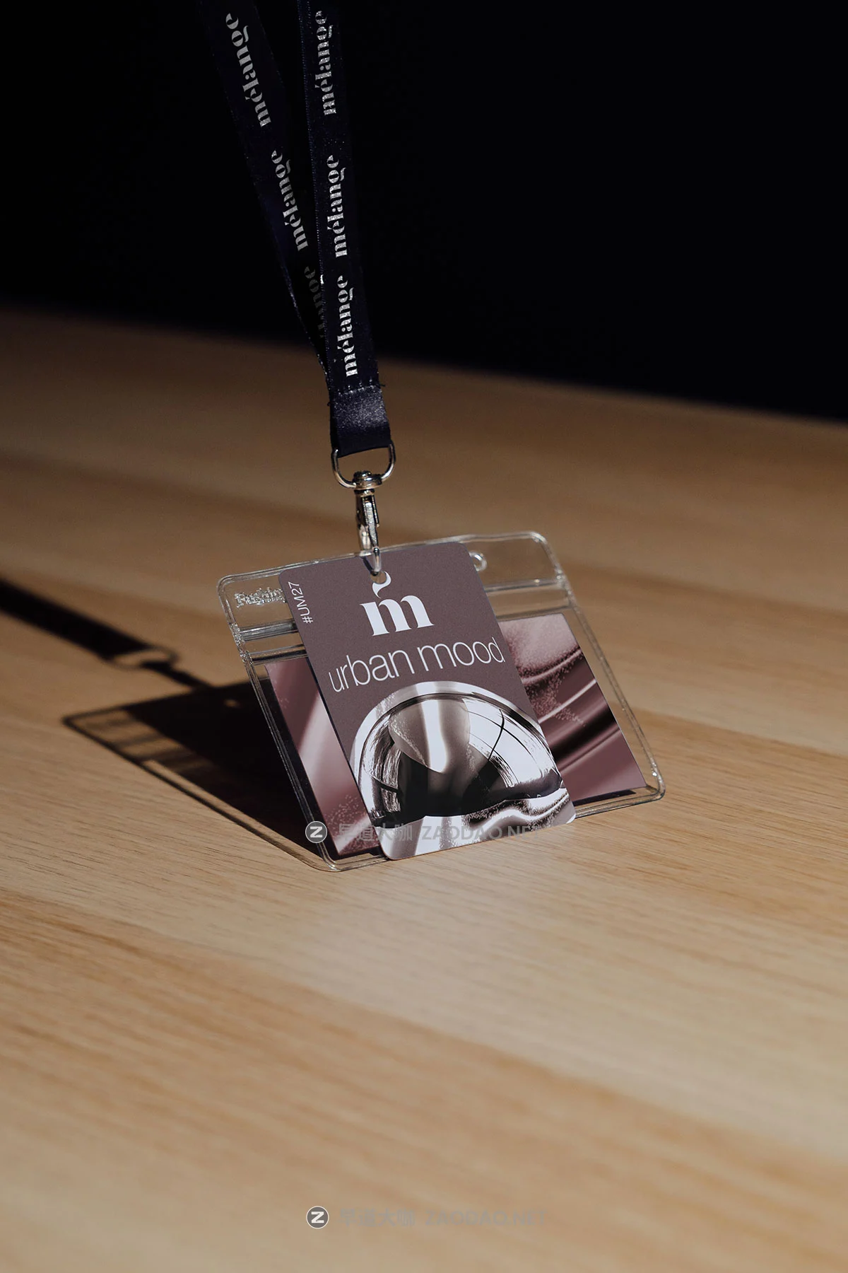 7款国外高级标牌报纸海报帆布袋挂绳渔夫帽vi贴图psd样机模板Melange Mockup – Urban Mood Mockup Collection P1插图2 7款国外高级标牌报纸海报帆布袋挂绳渔夫帽vi贴图psd样机模板Melange Mockup – Urban Mood Mockup Collection P1插图2