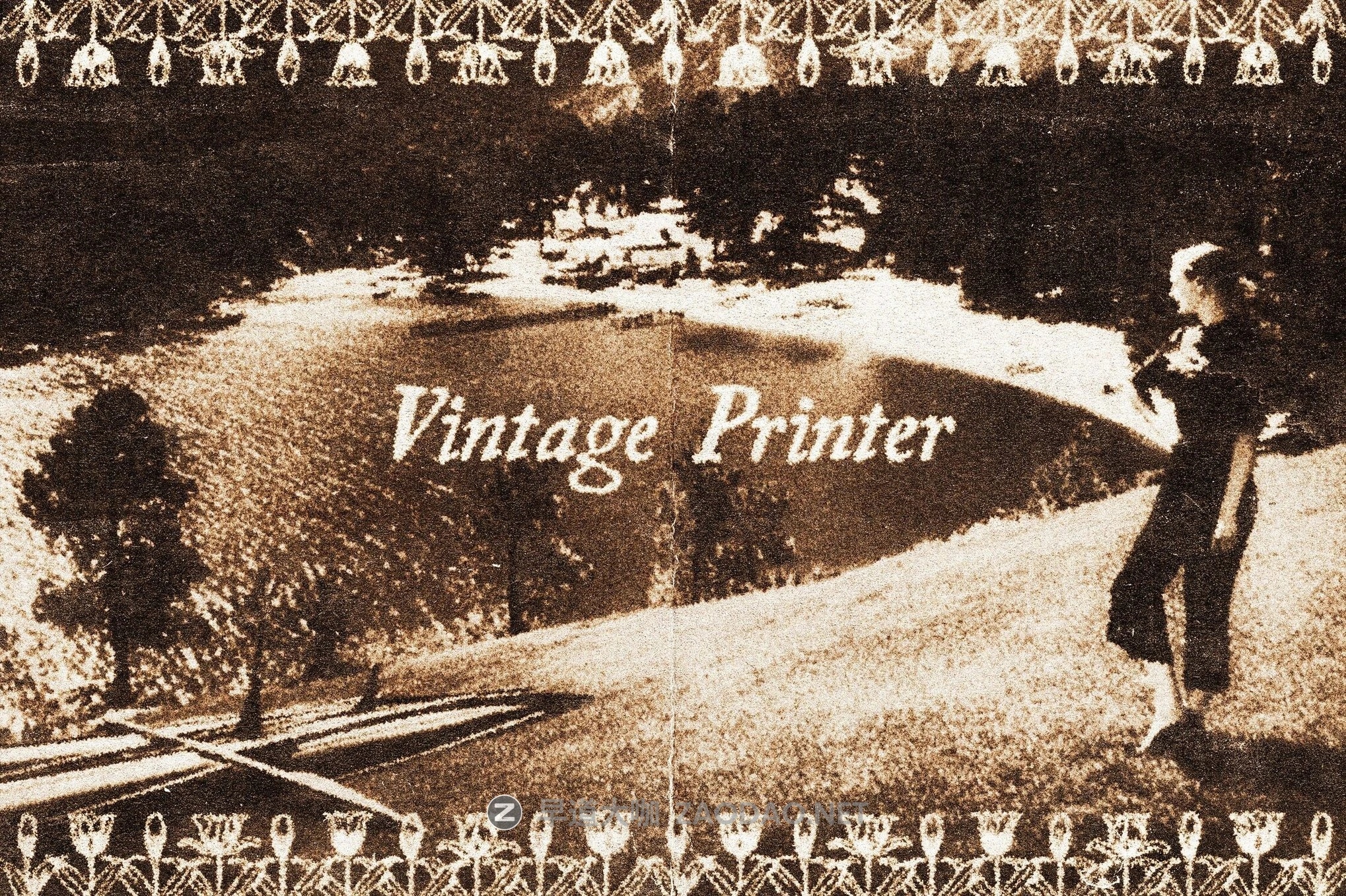 复古模糊燥点折痕打印照片效果ps特效滤镜样机 Vintage Photo Printer Effect插图 复古模糊燥点折痕打印照片效果ps特效滤镜样机 Vintage Photo Printer Effect插图