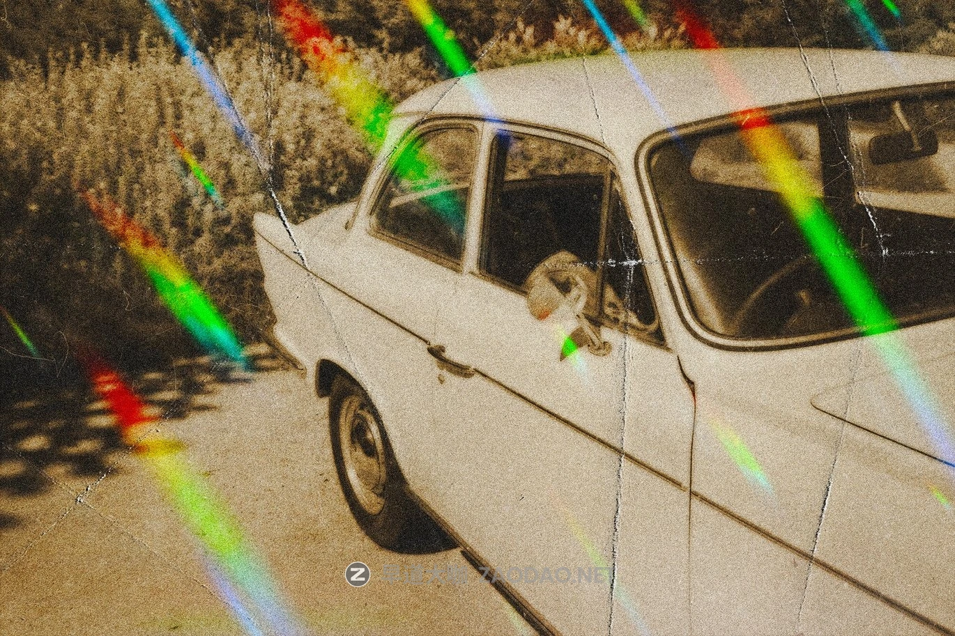 复古漏光颗粒折痕照片效果ps特效滤镜样机 Retro Light Leak Overlay Effect插图1 复古漏光颗粒折痕照片效果ps特效滤镜样机 Retro Light Leak Overlay Effect插图1