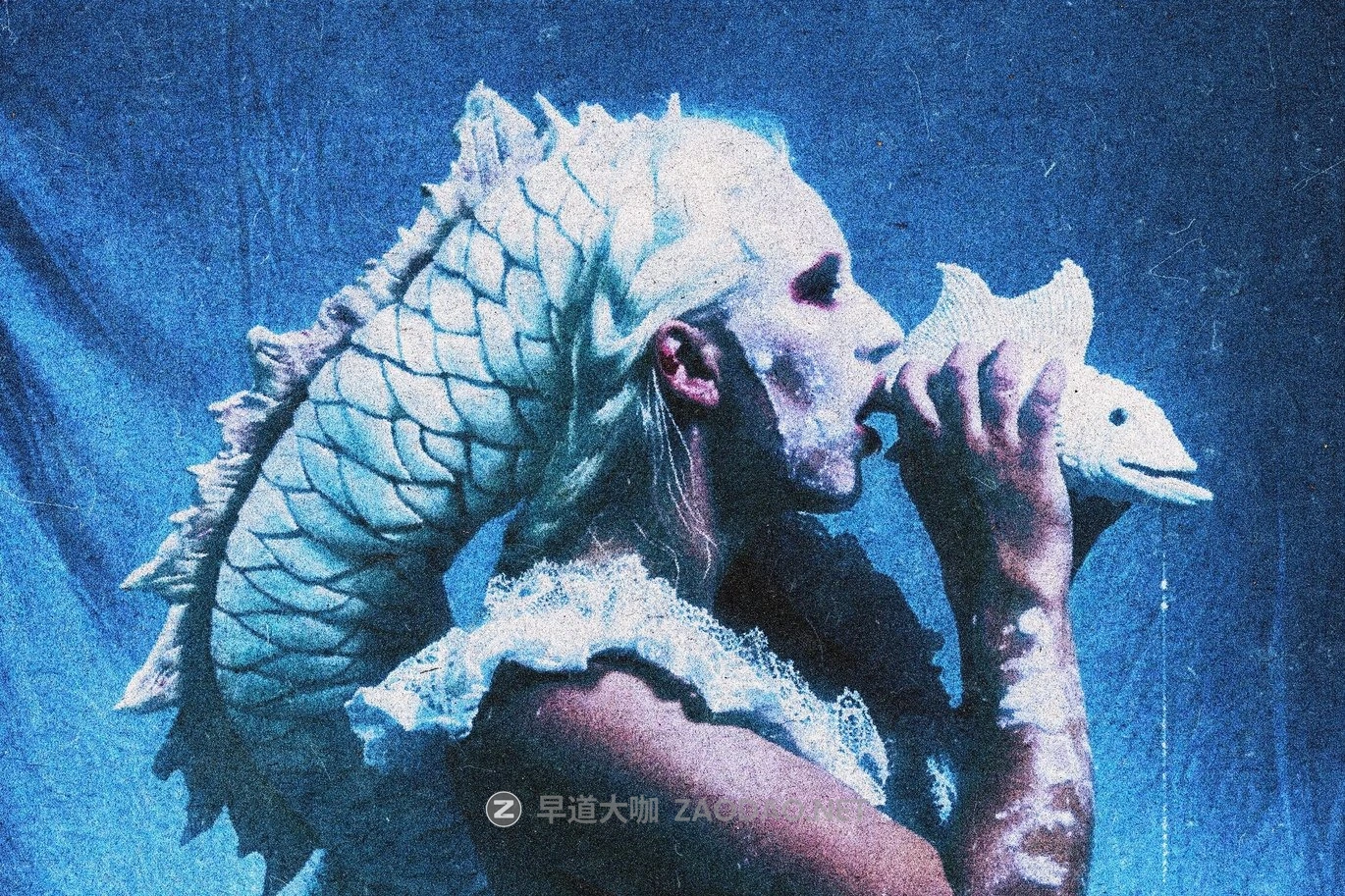 蓝色颗粒划痕模糊照片效果ps特效滤镜样机 Blue Noise Crisp Photo Effect插图5 蓝色颗粒划痕模糊照片效果ps特效滤镜样机 Blue Noise Crisp Photo Effect插图5