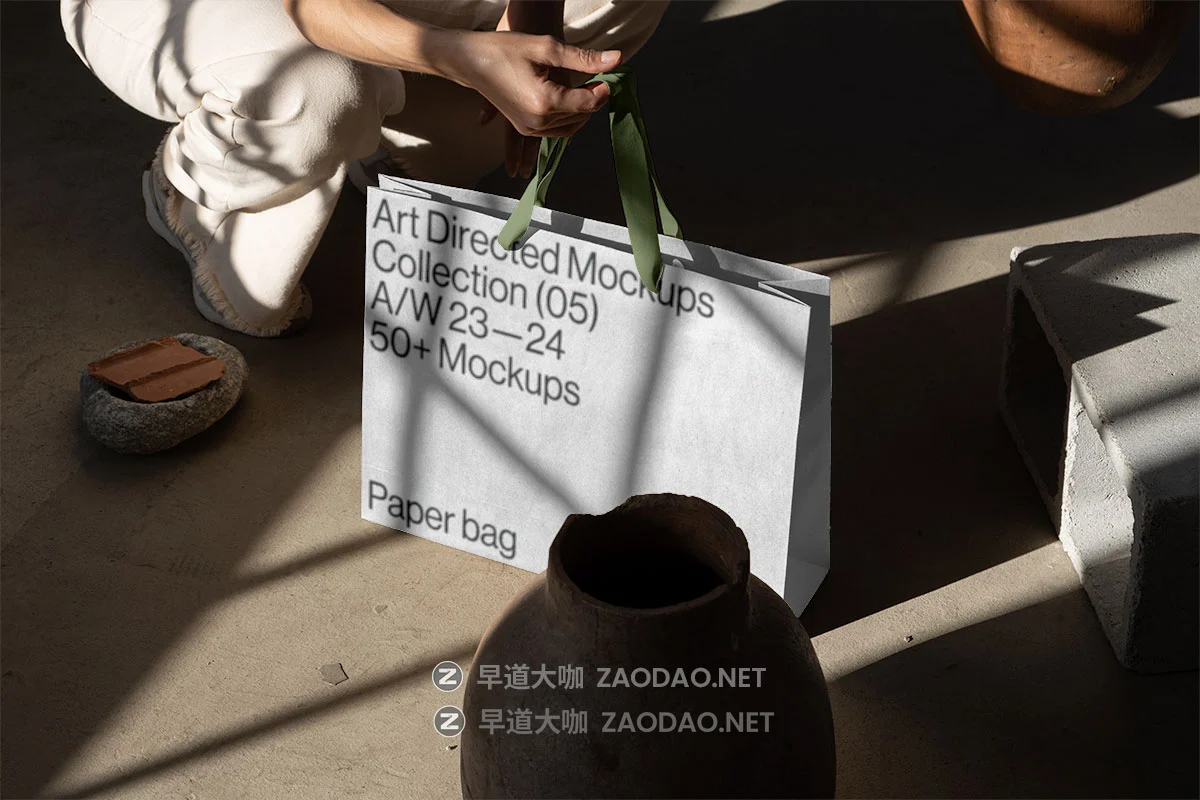 7款质感光阴海报手提袋书籍名片快递包装袋品牌vi设计ps展示效果图mockup样机素材 Art Directed Mockups – C05 Collection P3插图5 7款质感光阴海报手提袋书籍名片快递包装袋品牌vi设计ps展示效果图mockup样机素材 Art Directed Mockups – C05 Collection P3插图5
