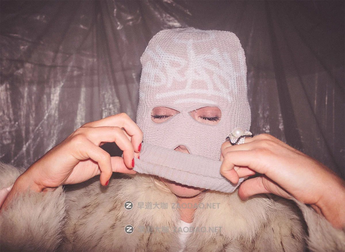 7款叛逆棉线帽T恤包装箱TV电视红酒瓶名片小众品牌vi贴图psd样机模板 Format Mockup – BRASH Collection P2插图7 7款叛逆棉线帽T恤包装箱TV电视红酒瓶名片小众品牌vi贴图psd样机模板 Format Mockup – BRASH Collection P2插图7