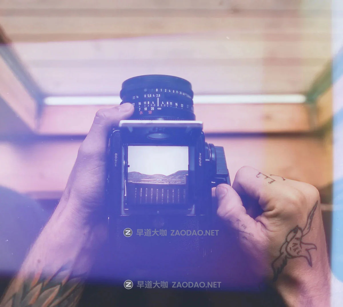 100+款迷幻6K高清灰尘杂点彩色胶片灼伤烧灼漏光光斑视频剪辑叠加效果素材 Sickboat – Color Photo Film Burn Images + Light Leaks (6K)插图25 100+款迷幻6K高清灰尘杂点彩色胶片灼伤烧灼漏光光斑视频剪辑叠加效果素材 Sickboat – Color Photo Film Burn Images + Light Leaks (6K)插图25