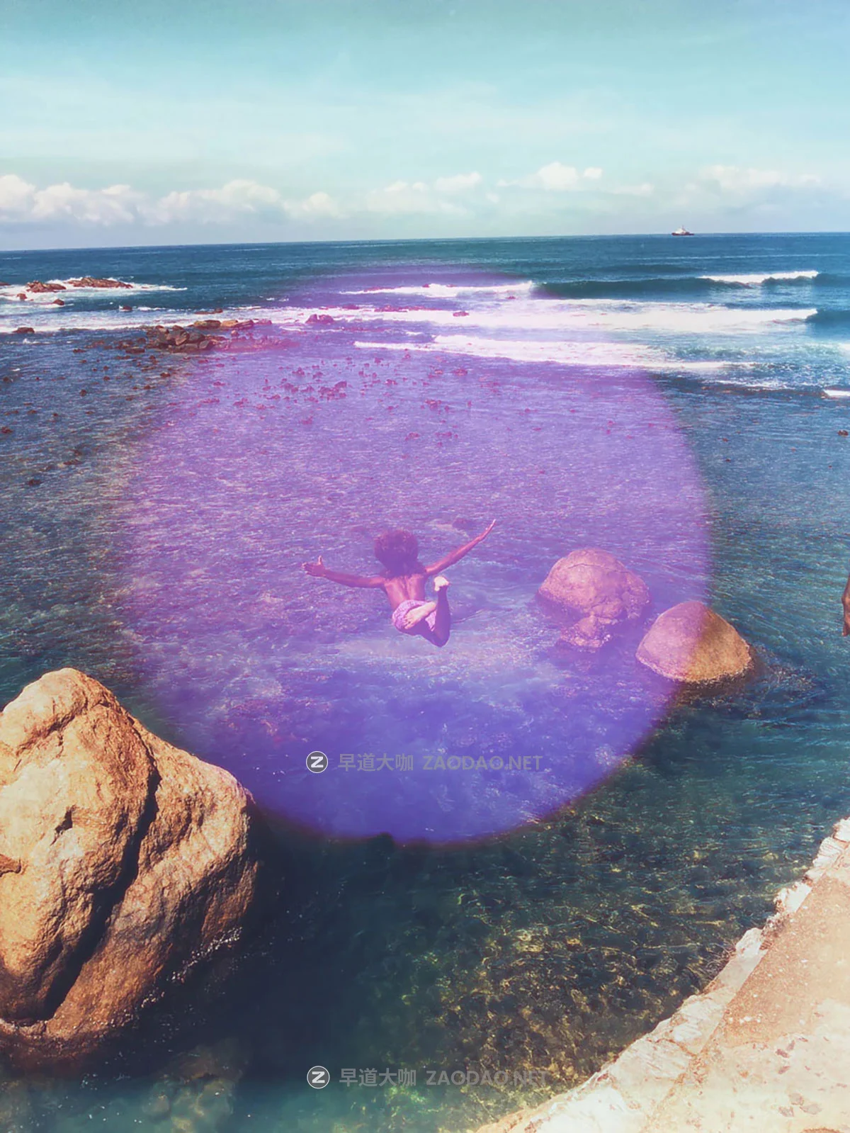 100+款迷幻6K高清灰尘杂点彩色胶片灼伤烧灼漏光光斑视频剪辑叠加效果素材 Sickboat – Color Photo Film Burn Images + Light Leaks (6K)插图24 100+款迷幻6K高清灰尘杂点彩色胶片灼伤烧灼漏光光斑视频剪辑叠加效果素材 Sickboat – Color Photo Film Burn Images + Light Leaks (6K)插图24