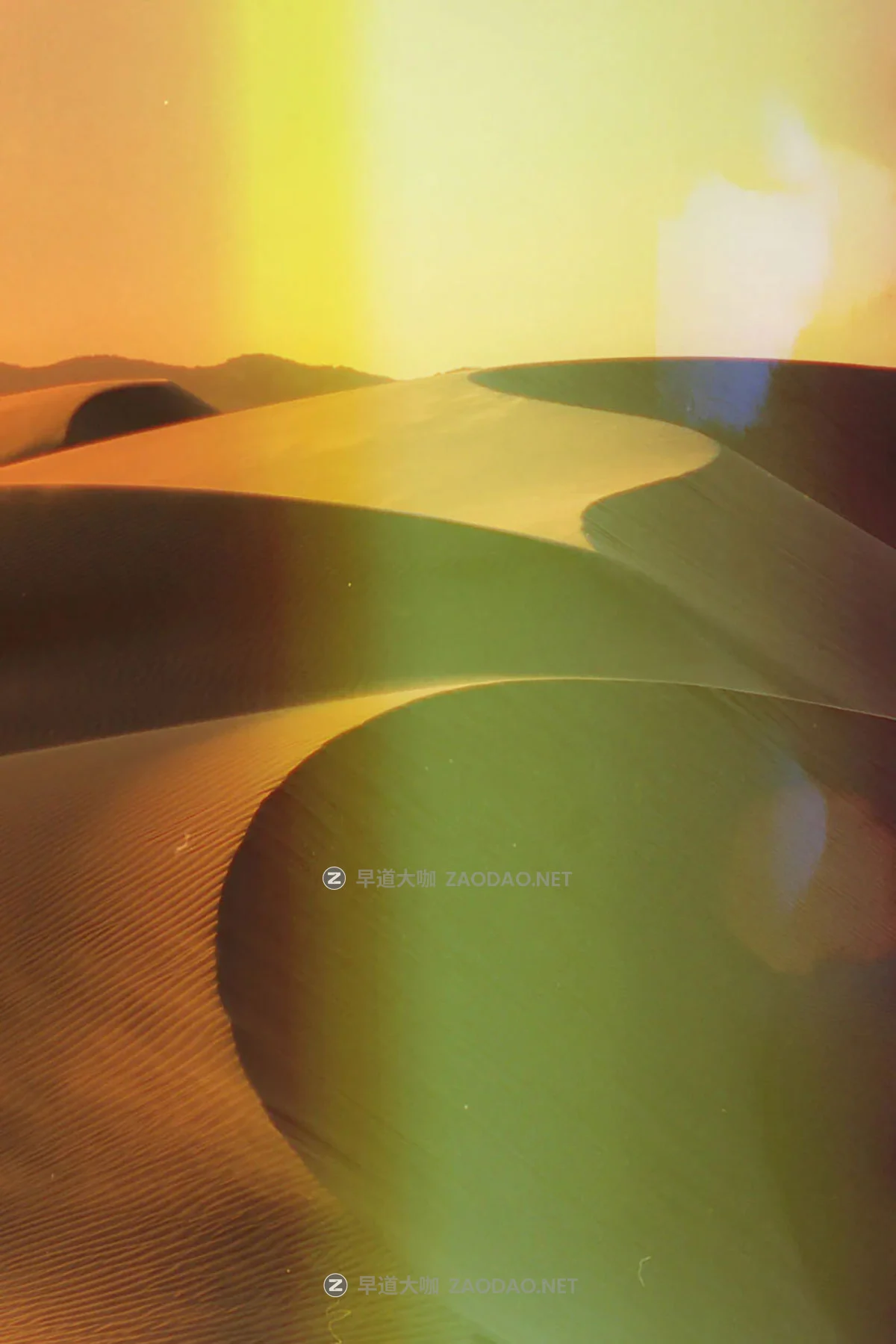 100+款迷幻6K高清灰尘杂点彩色胶片灼伤烧灼漏光光斑视频剪辑叠加效果素材 Sickboat – Color Photo Film Burn Images + Light Leaks (6K)插图22 100+款迷幻6K高清灰尘杂点彩色胶片灼伤烧灼漏光光斑视频剪辑叠加效果素材 Sickboat – Color Photo Film Burn Images + Light Leaks (6K)插图22