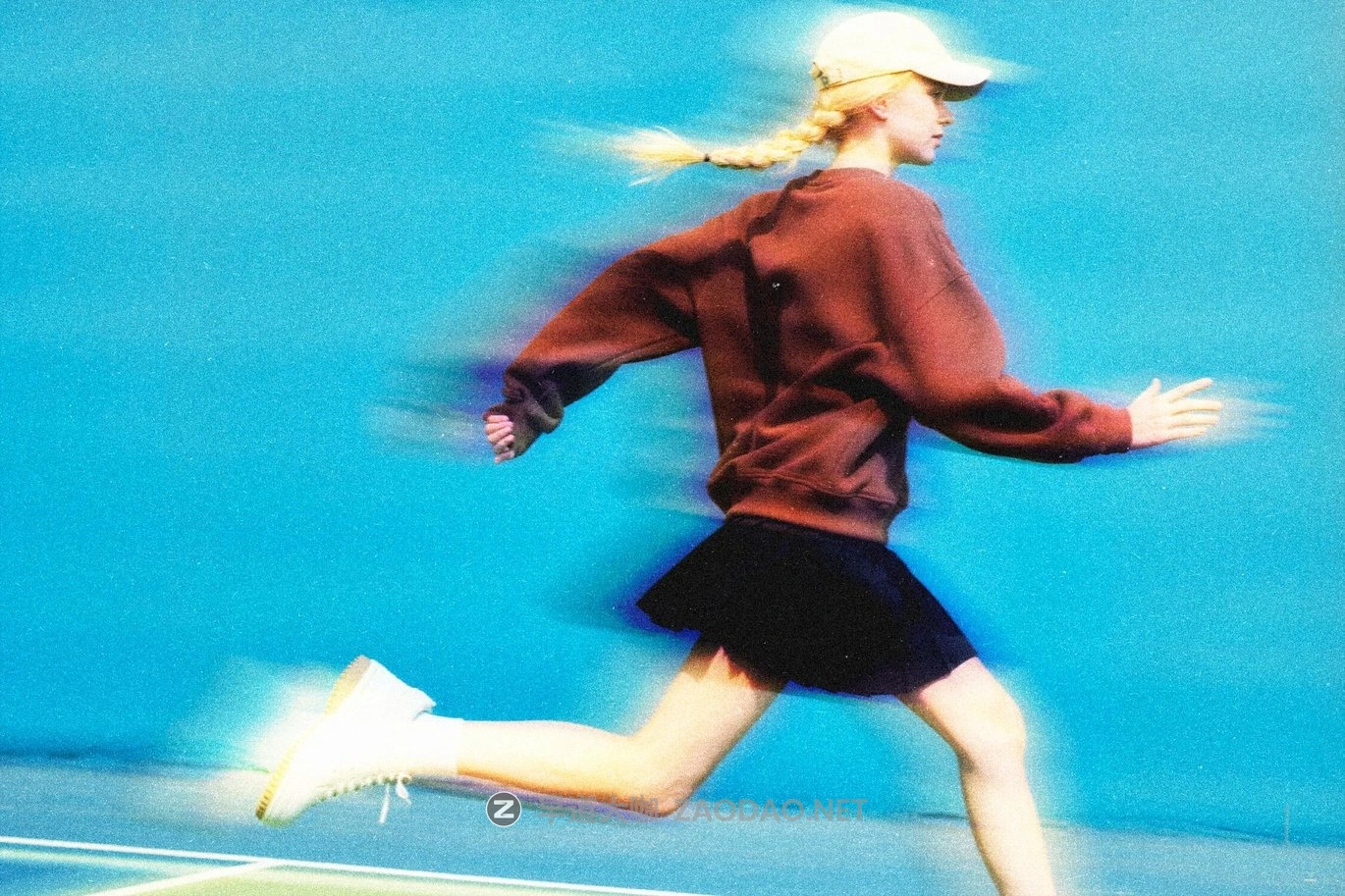 梦幻模糊颗粒海报照片效果ps特效滤镜样机 Blurred Motion Photo Effect插图4 梦幻模糊颗粒海报照片效果ps特效滤镜样机 Blurred Motion Photo Effect插图4