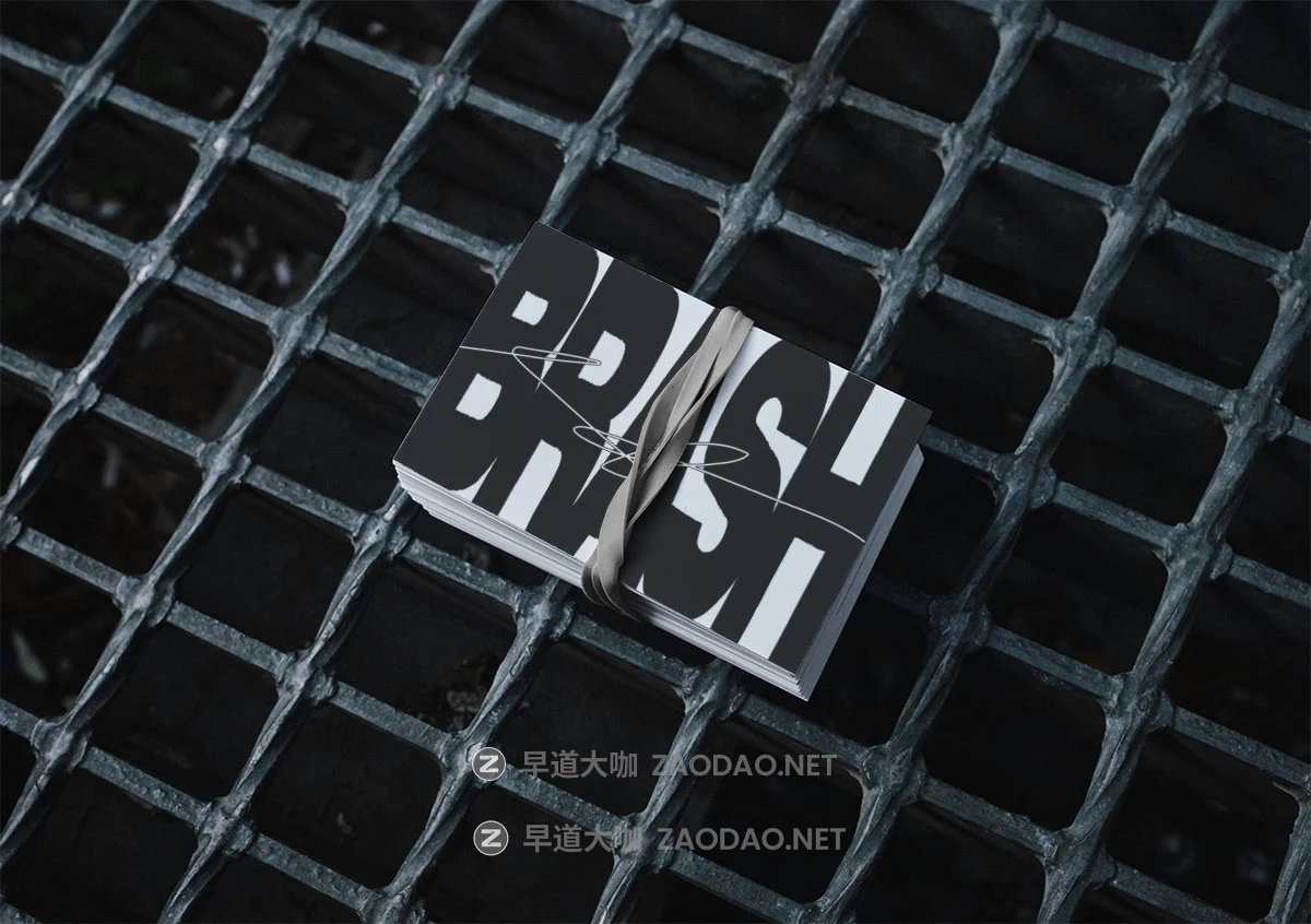 7款叛逆半袖卫衣包装箱iPhone手机iPad海报名片小众品牌vi贴图psd样机模板 Format Mockup – BRASH Collection P3插图6 7款叛逆半袖卫衣包装箱iPhone手机iPad海报名片小众品牌vi贴图psd样机模板 Format Mockup – BRASH Collection P3插图6