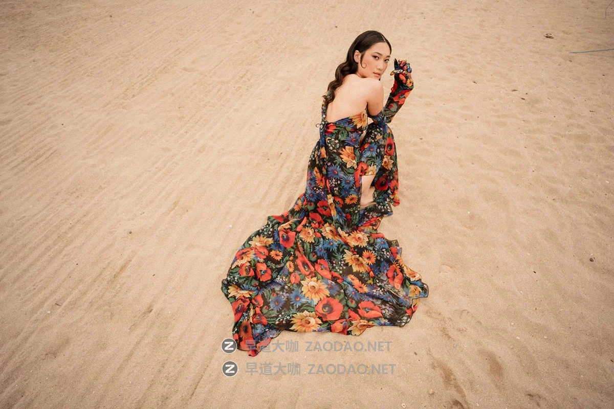 高级国外风RGB三原色琥珀橙森林绿风暴蓝户外结婚照人像摄影调色LR预设 Archipelago Quest 56 – RGB插图12 高级国外风RGB三原色琥珀橙森林绿风暴蓝户外结婚照人像摄影调色LR预设 Archipelago Quest 56 – RGB插图12