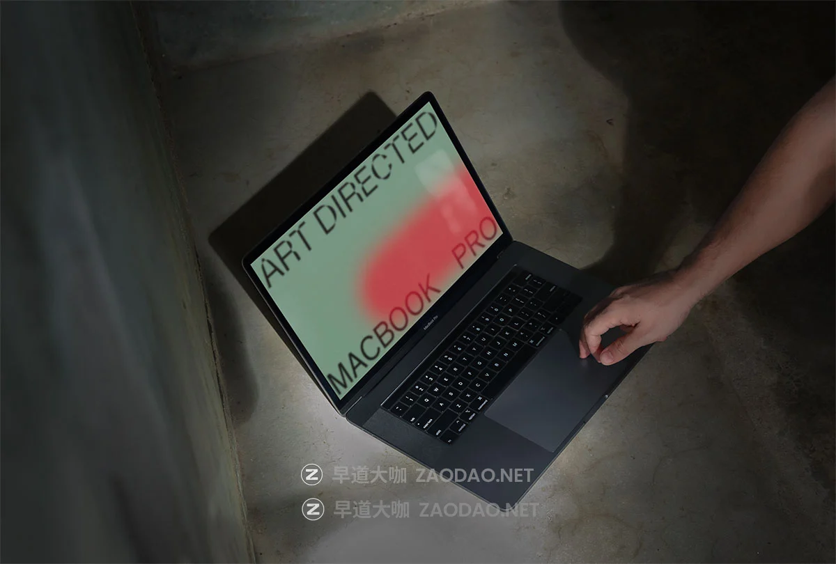 10款ui界面作品集设计苹果iPhone手机iPad平板MacBook电脑贴图ps展示效果图样机 Art Directed Mockups – C02 Collection P2插图9 10款ui界面作品集设计苹果iPhone手机iPad平板MacBook电脑贴图ps展示效果图样机 Art Directed Mockups – C02 Collection P2插图9