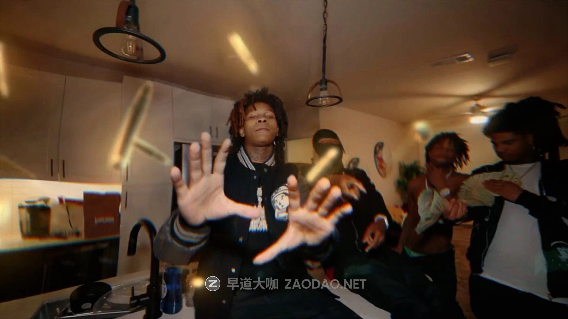 46组智能一键式嘻哈说唱风失真故障摇晃震动文本镀铬光环闪烁粒子视频剪辑特效AE预设包 ASIM NAUWAG – Essential Effects & Transition V2插图3 46组智能一键式嘻哈说唱风失真故障摇晃震动文本镀铬光环闪烁粒子视频剪辑特效AE预设包 ASIM NAUWAG – Essential Effects & Transition V2插图3