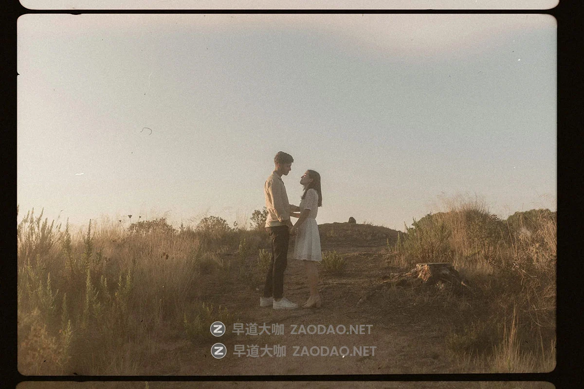真实经典Super 8胶片模拟复古电影般温暖氛围颗粒感情侣旅拍摄影调色LR预设 Archipelago QUEST 55 – SUPEREIGHT插图7 真实经典Super 8胶片模拟复古电影般温暖氛围颗粒感情侣旅拍摄影调色LR预设 Archipelago QUEST 55 – SUPEREIGHT插图7