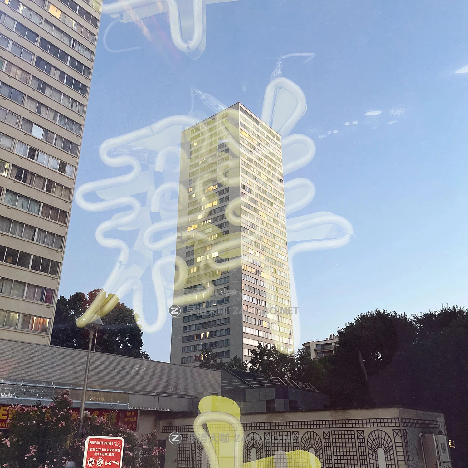 独家一键式现代色彩电影感颗粒纹理iPhone手机摄影调色Lightroom预设 Dopamine Frame – iPhone Looks Photo Presets插图5 独家一键式现代色彩电影感颗粒纹理iPhone手机摄影调色Lightroom预设 Dopamine Frame – iPhone Looks Photo Presets插图5