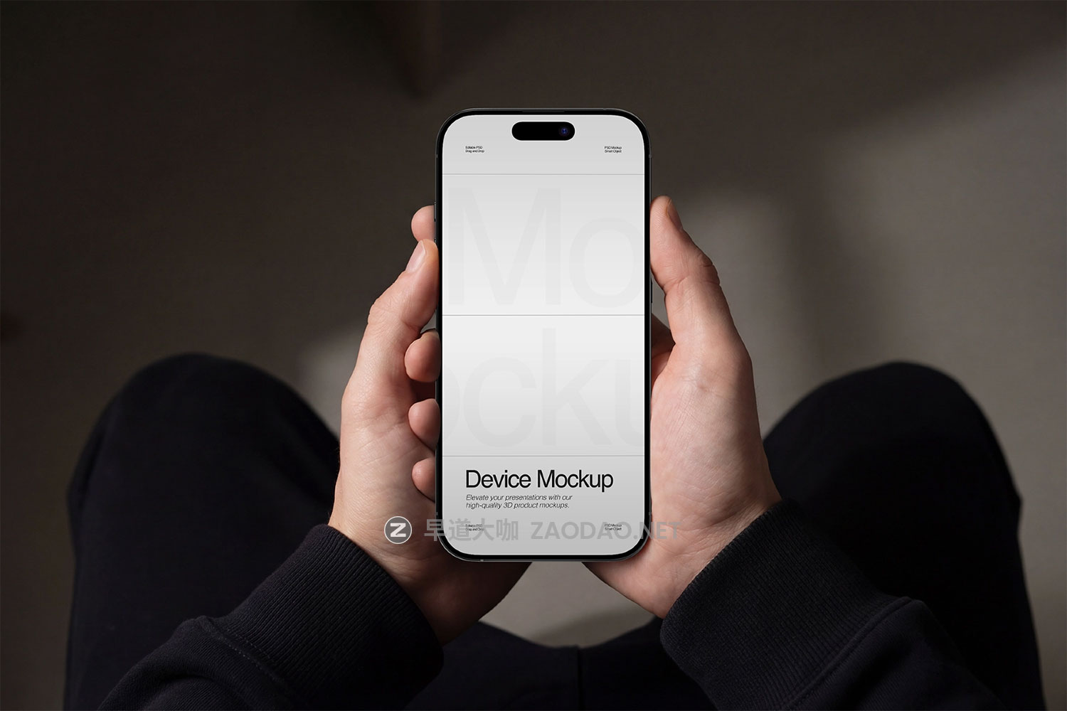 3款手持苹果iPhone手机iPad平板MacBook电脑ui作品集贴图psd样机模板 Hand Holding Device Mockup Set插图3 3款手持苹果iPhone手机iPad平板MacBook电脑ui作品集贴图psd样机模板 Hand Holding Device Mockup Set插图3
