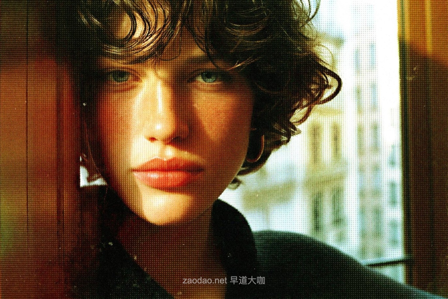 复古半色调网点老式印刷效果ps特效滤镜样机 Vintage Halftone Photo Effect插图1 复古半色调网点老式印刷效果ps特效滤镜样机 Vintage Halftone Photo Effect插图1