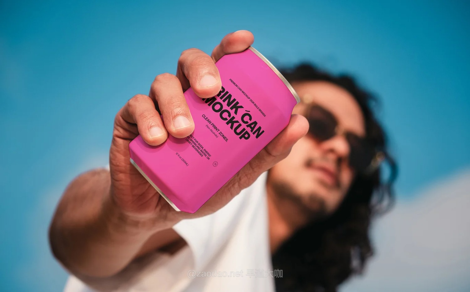 3款饮料啤酒苏打水金属易拉罐设计贴图psd样机模板素材 Metal Can Mockup Pack插图4 3款饮料啤酒苏打水金属易拉罐设计贴图psd样机模板素材 Metal Can Mockup Pack插图4