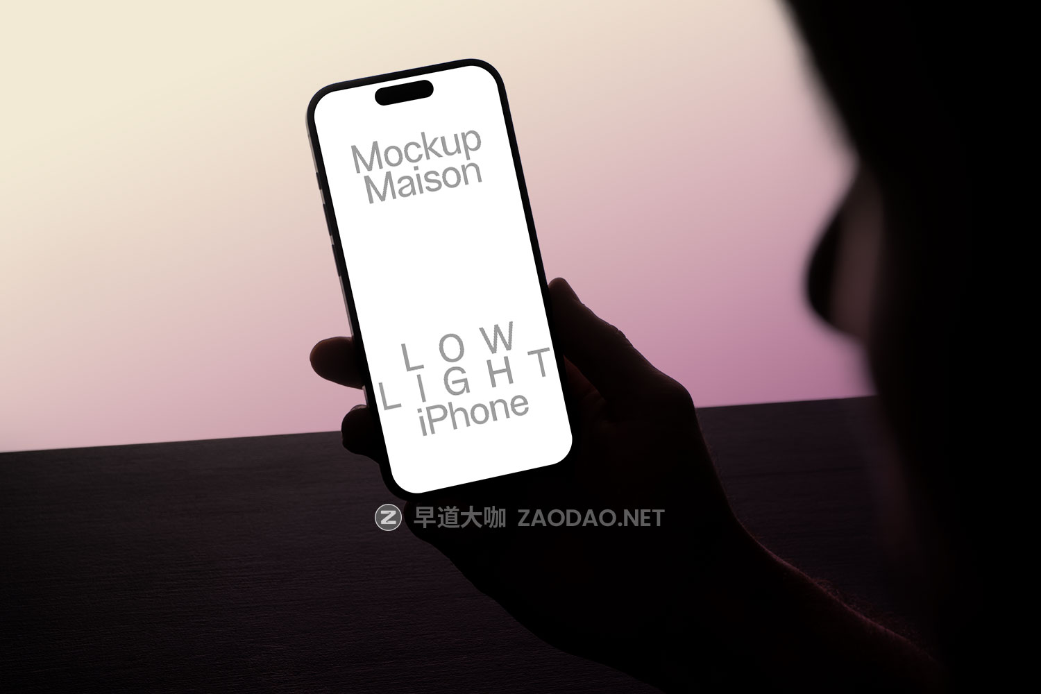 9款室内真实拍摄苹果Mac笔记本电脑iPhone手机iPad平板ui作品集贴图psd样机 Mockup.Maison – Low Light Collection P1插图6 9款室内真实拍摄苹果Mac笔记本电脑iPhone手机iPad平板ui作品集贴图psd样机 Mockup.Maison – Low Light Collection P1插图6