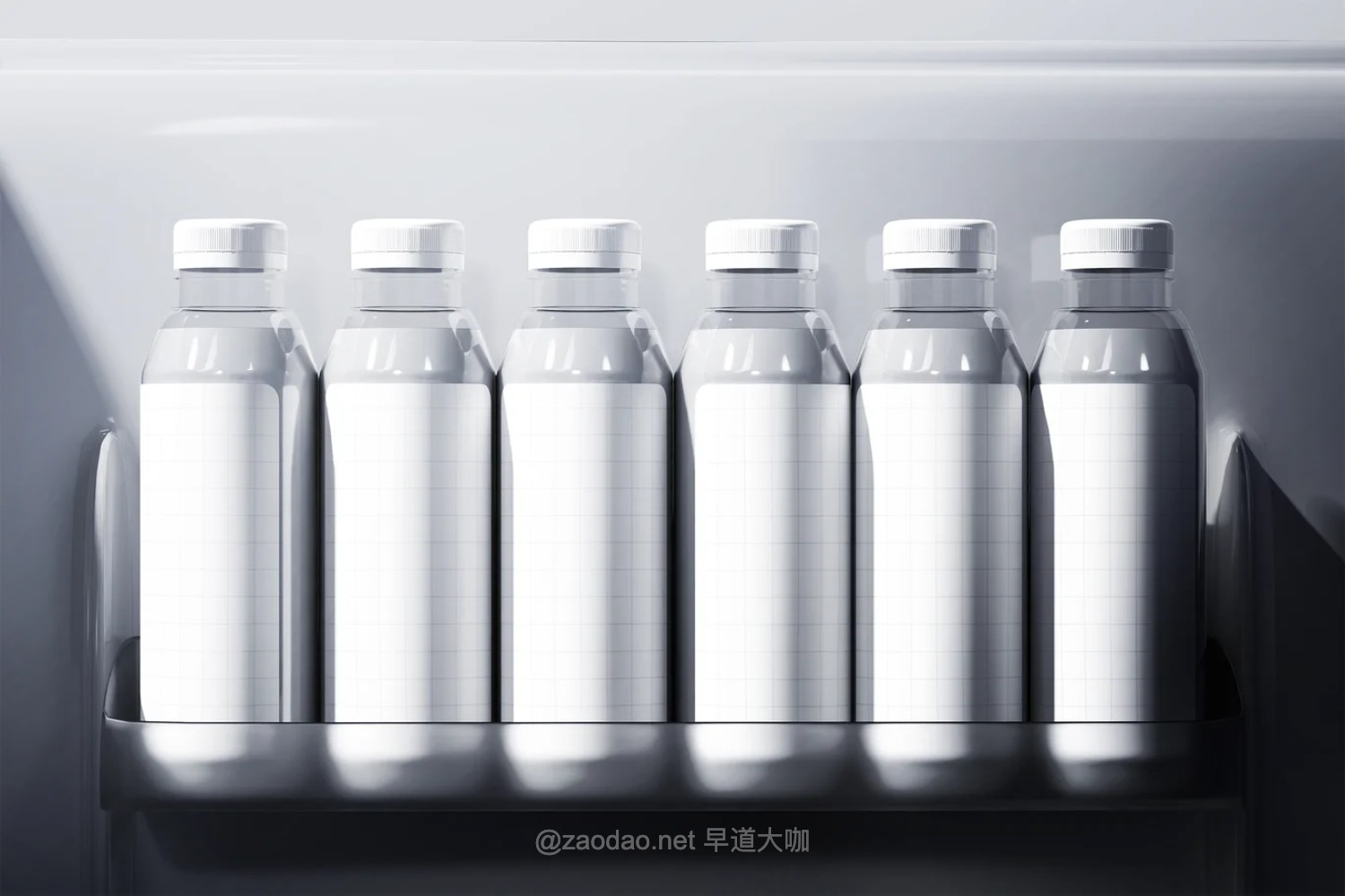 2款质感饮料果汁透明塑料瓶标签贴纸设计ps样机展示效果图模板素材 Plastic Bottle Mockup插图3 2款质感饮料果汁透明塑料瓶标签贴纸设计ps样机展示效果图模板素材 Plastic Bottle Mockup插图3
